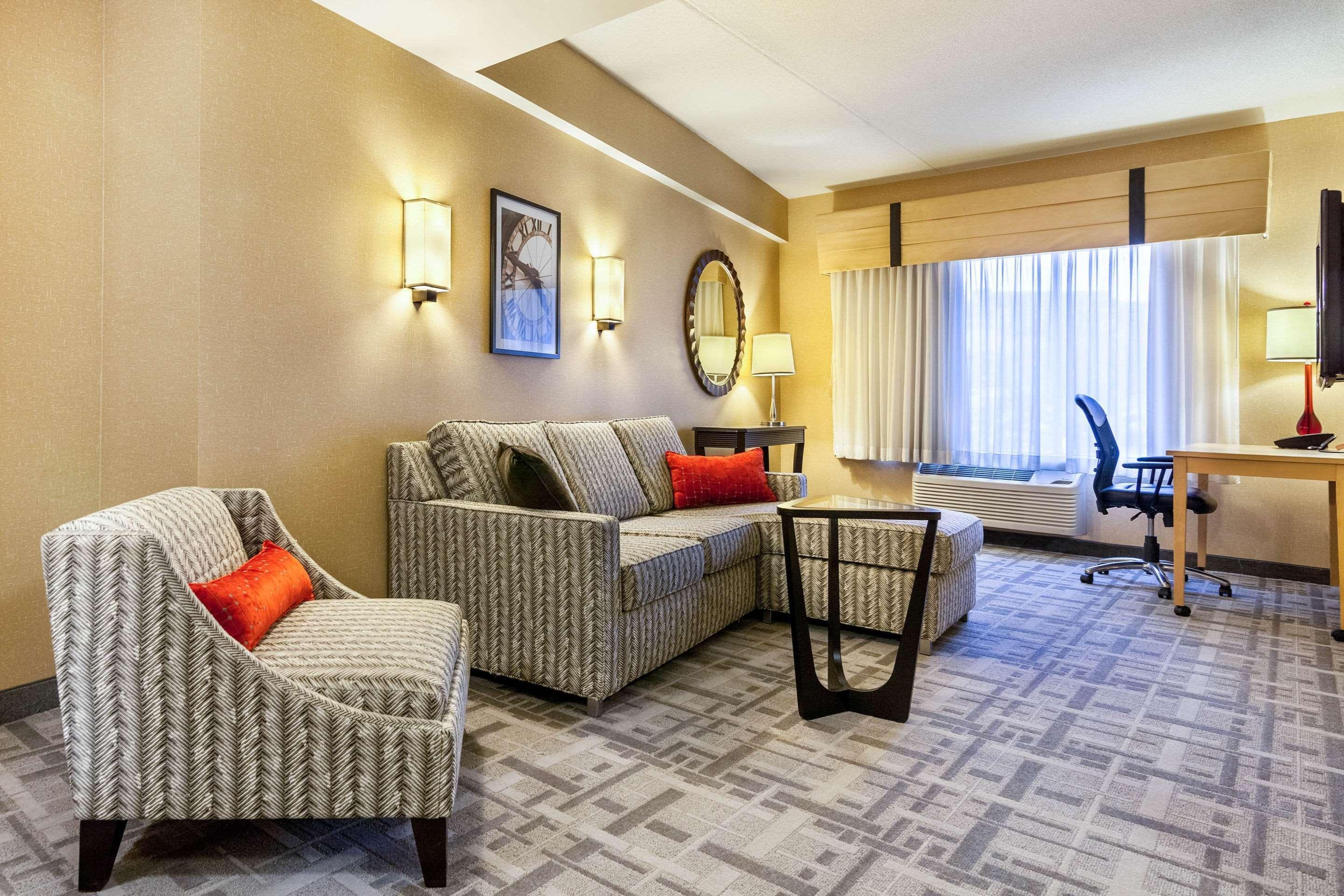 Cambria Hotel Pittsburgh - Downtown Exterior photo