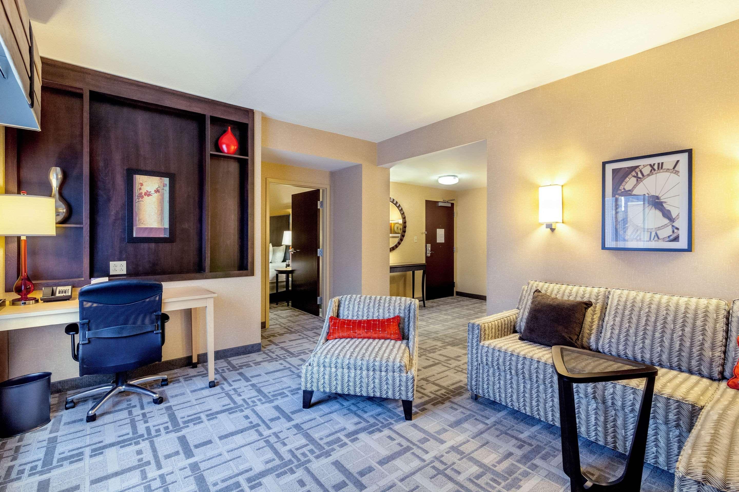 Cambria Hotel Pittsburgh - Downtown Exterior photo