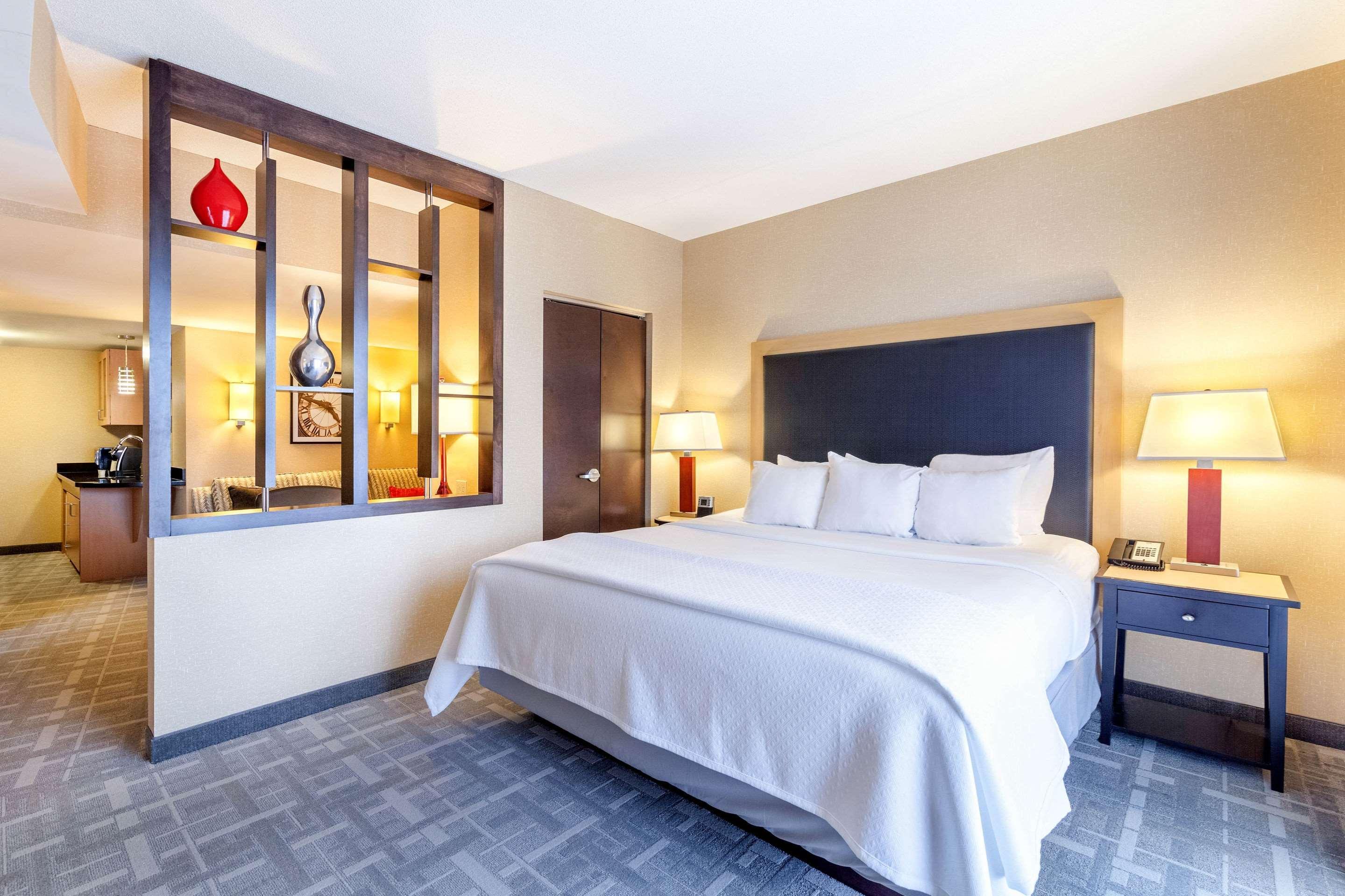 Cambria Hotel Pittsburgh - Downtown Exterior photo